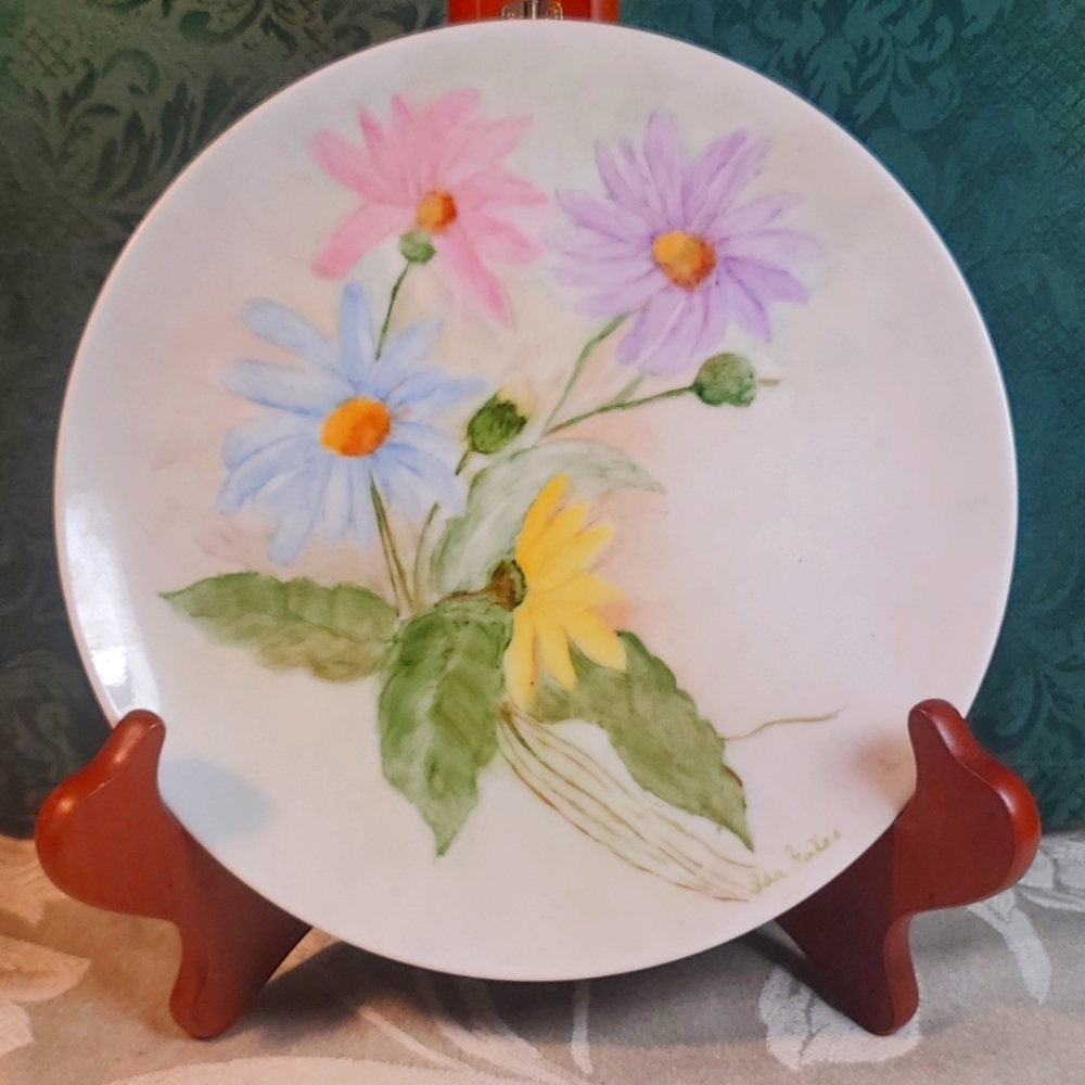 Handpainted DAISY Plate Ida Yates/Gates VINTAGE